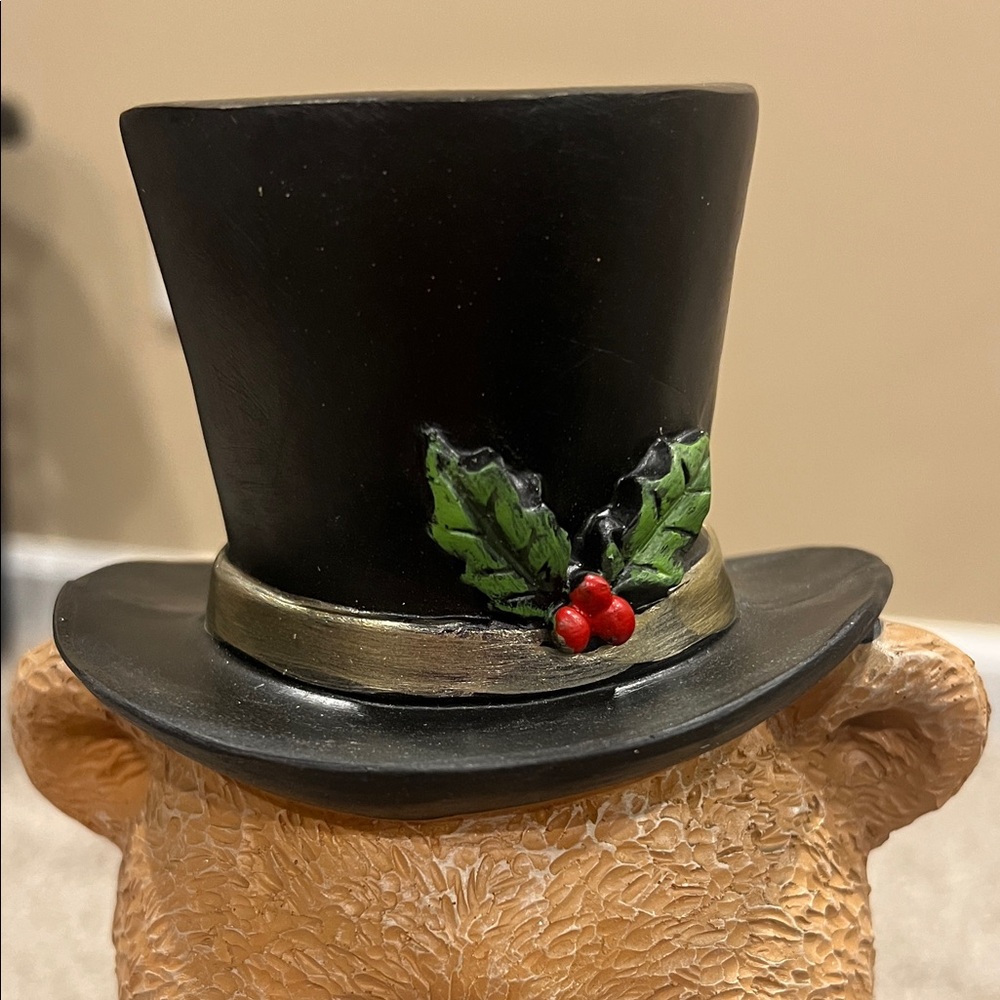 New Viral Tjmaxx Festive Bear Figurine with Gift Black Top Hat - Picture 3 of 17